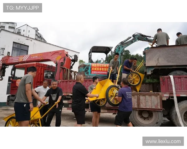 挖掘机抢险救灾志愿者驾驶员